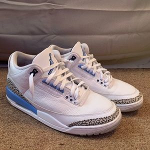 Jordan 3 UNC size 10.5